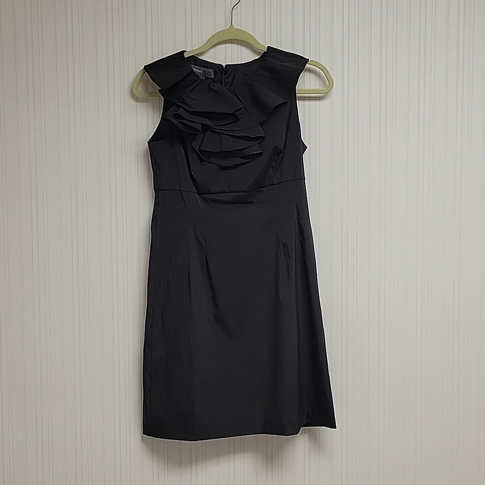 Donna Ricco New York little Black dress 6 petite classic party
